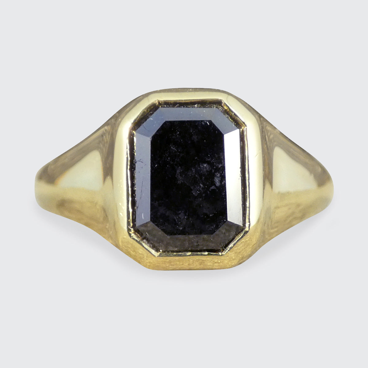 Classic Gents Signet Ring with Black Diamond in 18ct Yellow Gold