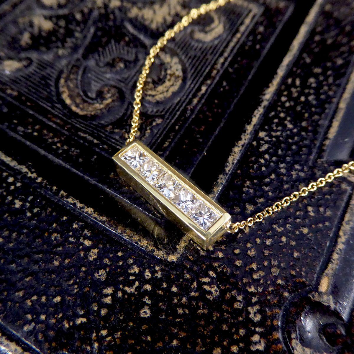 Princess Cut Diamond Bar Necklace in 18ct Yellow Gold