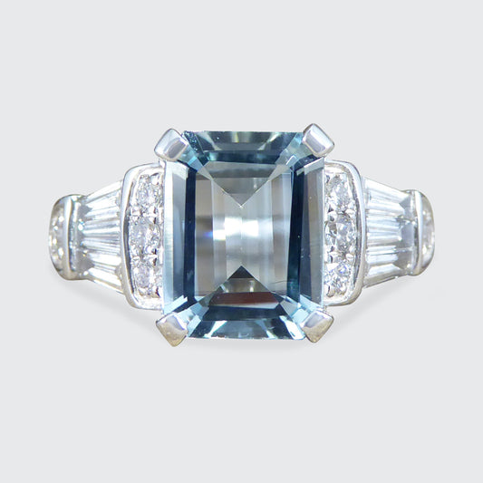 Modern 1.78ct Aquamarine and Diamond Staged Band Ring in Platinum