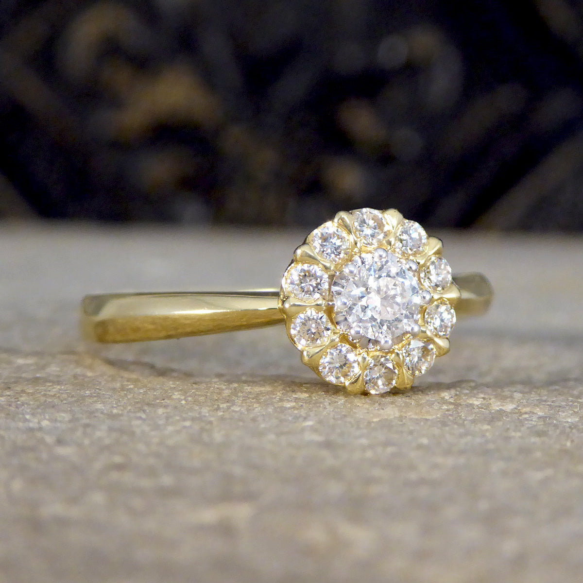 Elegant Daisy Diamond Cluster Ring in 18ct Yellow Gold