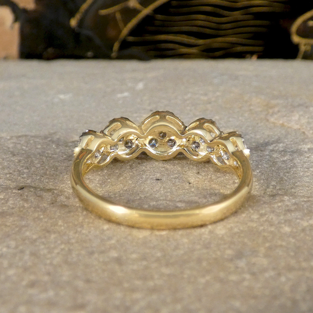 Five Stone Diamond Illusion Cluster Ring in Yellow Gold