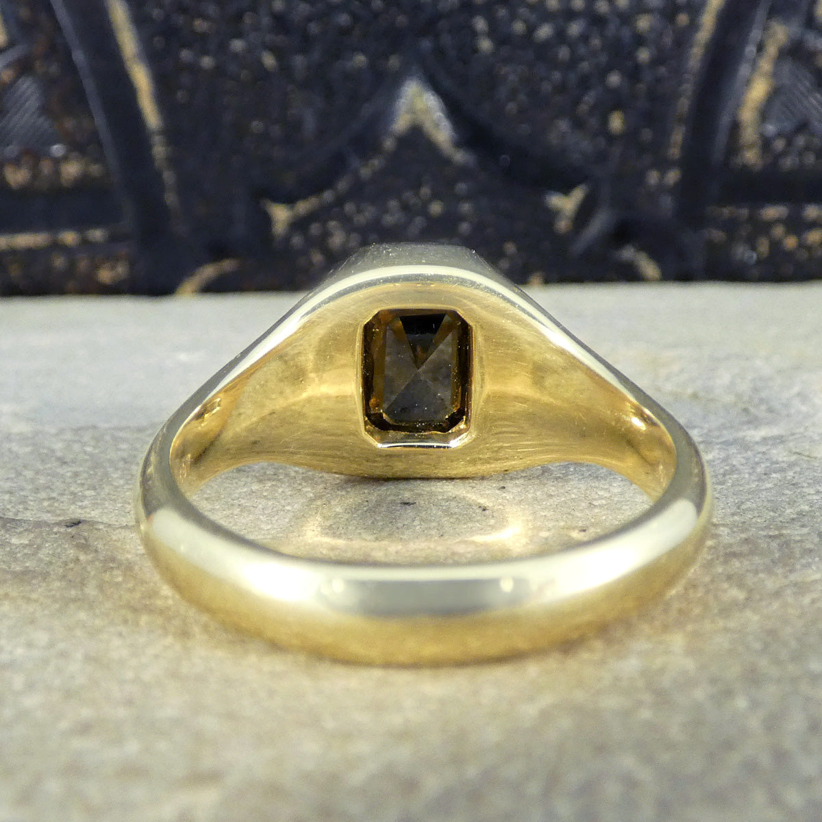 Classic Gents Signet Ring with Black Diamond in 18ct Yellow Gold