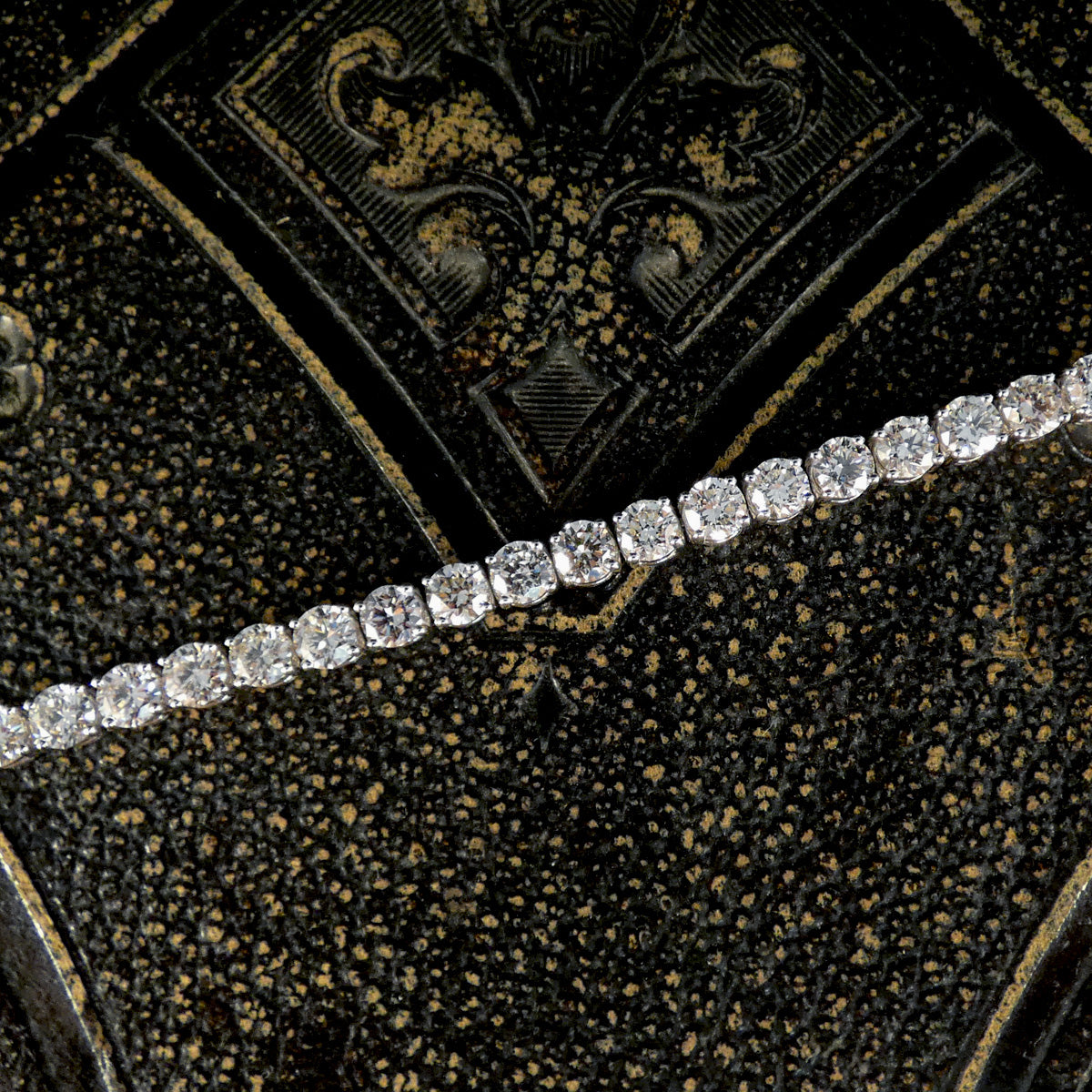 Classic 12.31ct Diamond Tennis Bracelet in 18ct White Gold