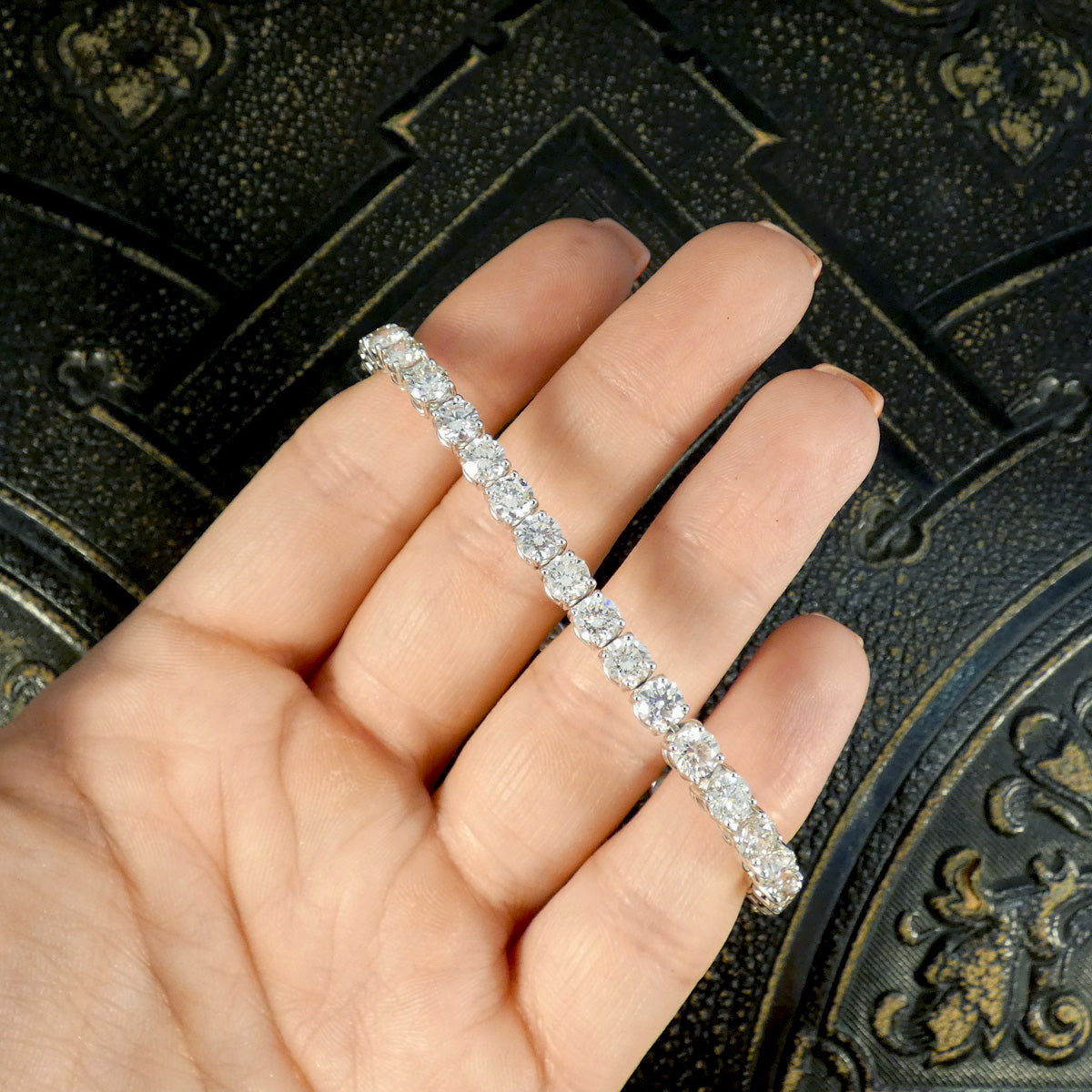 Classic 12.31ct Diamond Tennis Bracelet in 18ct White Gold