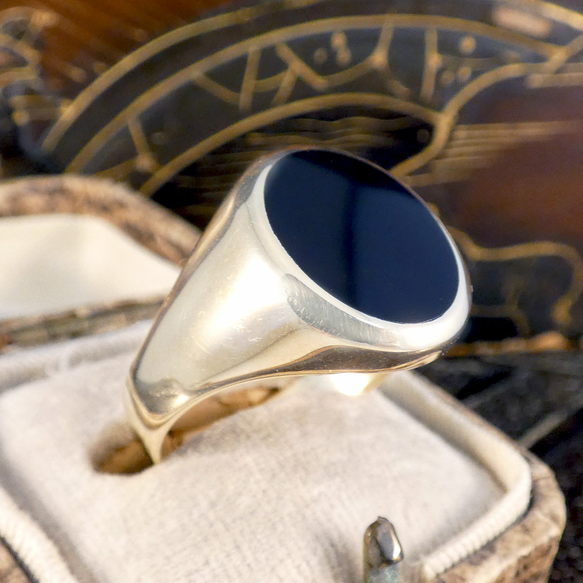 Oval Faced Onyx Set Signet Ring in 9ct Yellow Gold