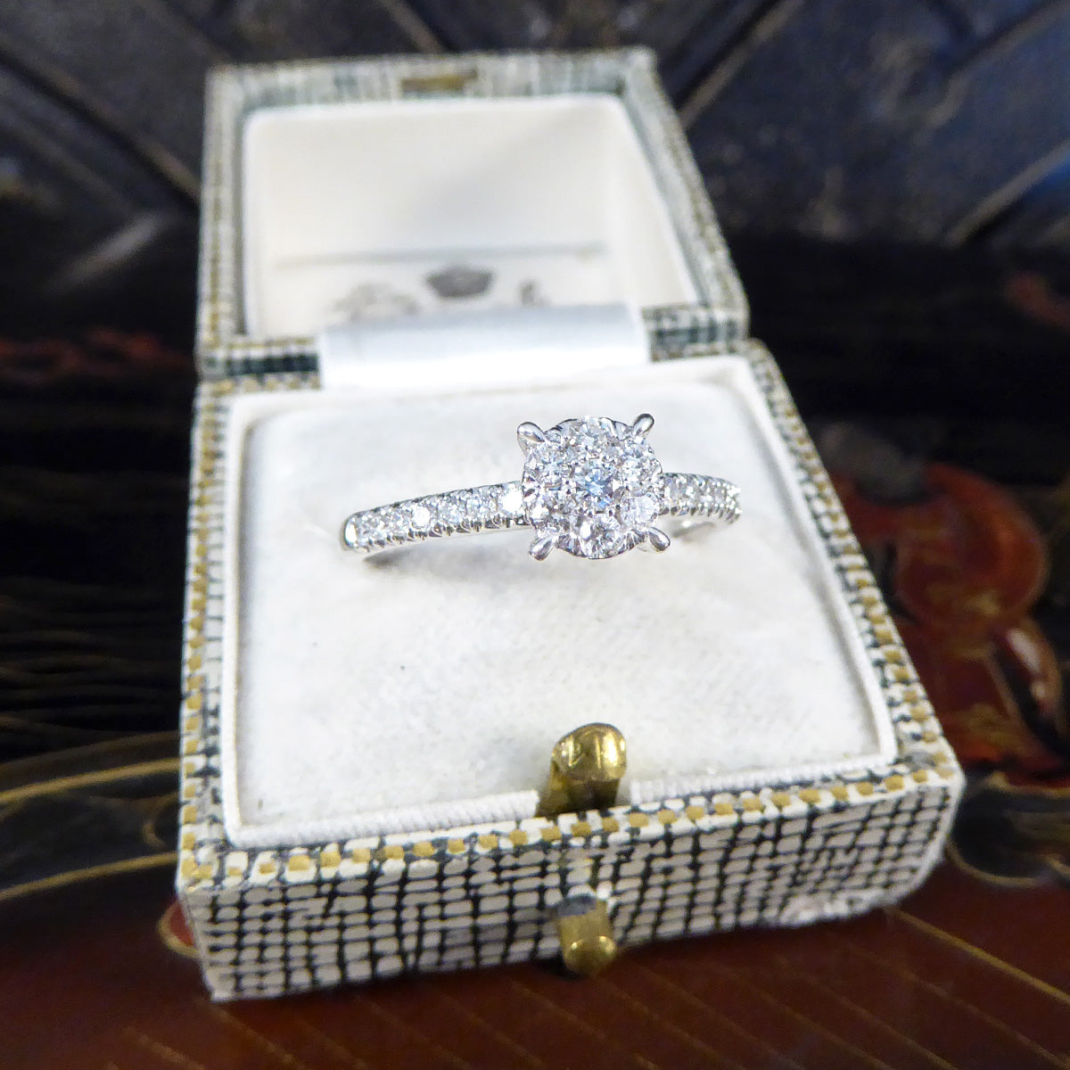 Solitaire Illusion set Diamond Cluster Ring in White Gold with Diamond Shoulders