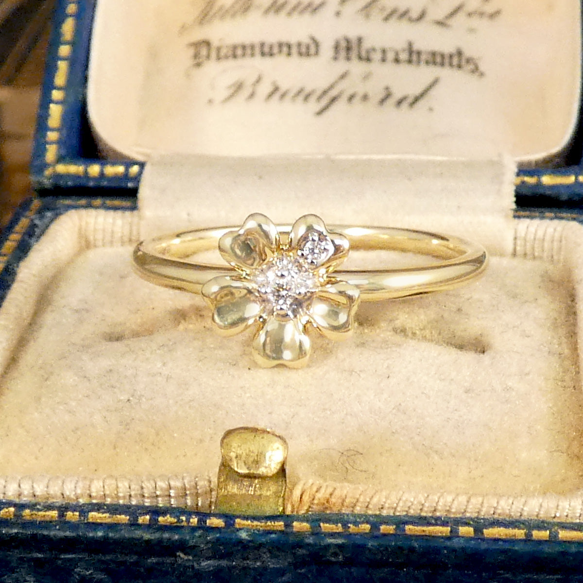 Diamond set Daisy flower ring in 9ct Yellow Gold the perfect gift.