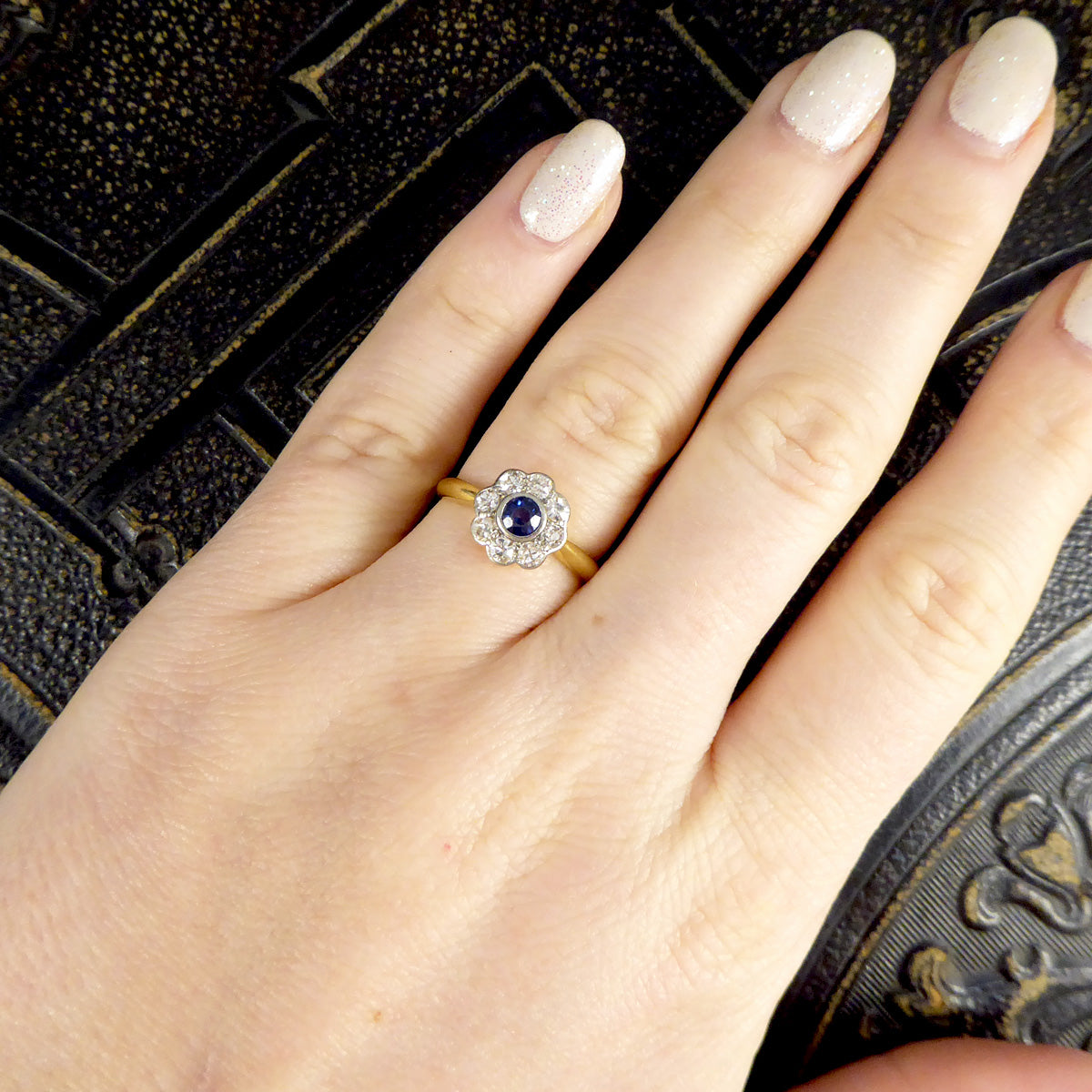 Art Deco Sapphire and Diamond Cluster ring in 18ct Yellow Gold